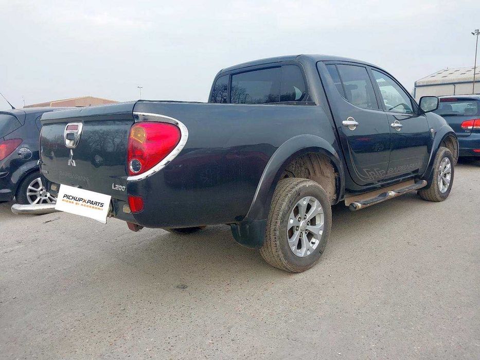 Dezmembrez Mitsubishi L200 2.5 Diesel 2012