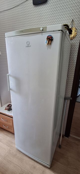 Продам холодильник в нерабочее состоянии