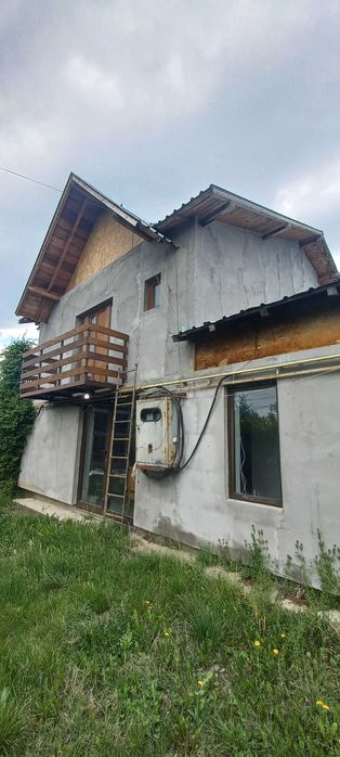 Teren si constructii de vanzare