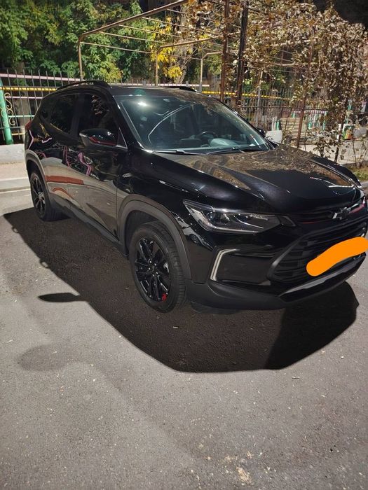 Avtomobil Treker Redline