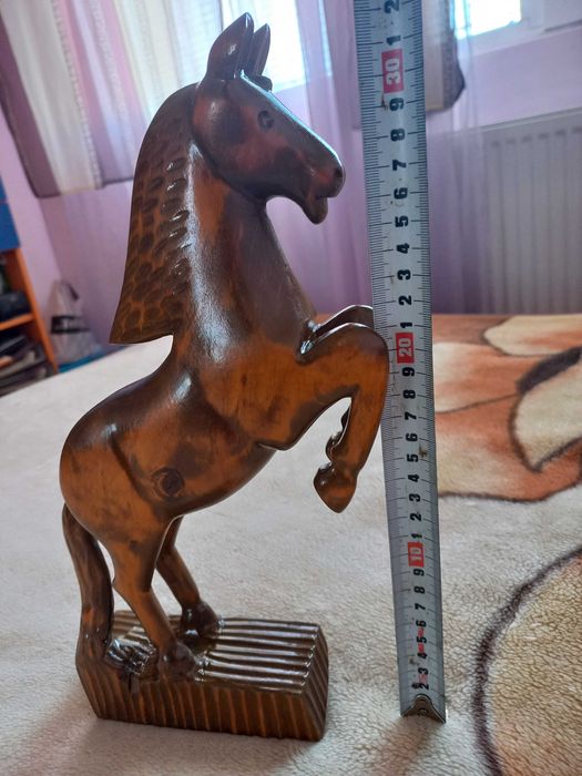 Продавам дървено конче ръчна изработка