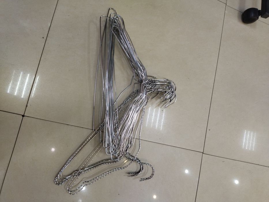 Вешалки для одежды