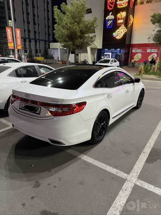 Hyundai granduer full moshina sotiladi
