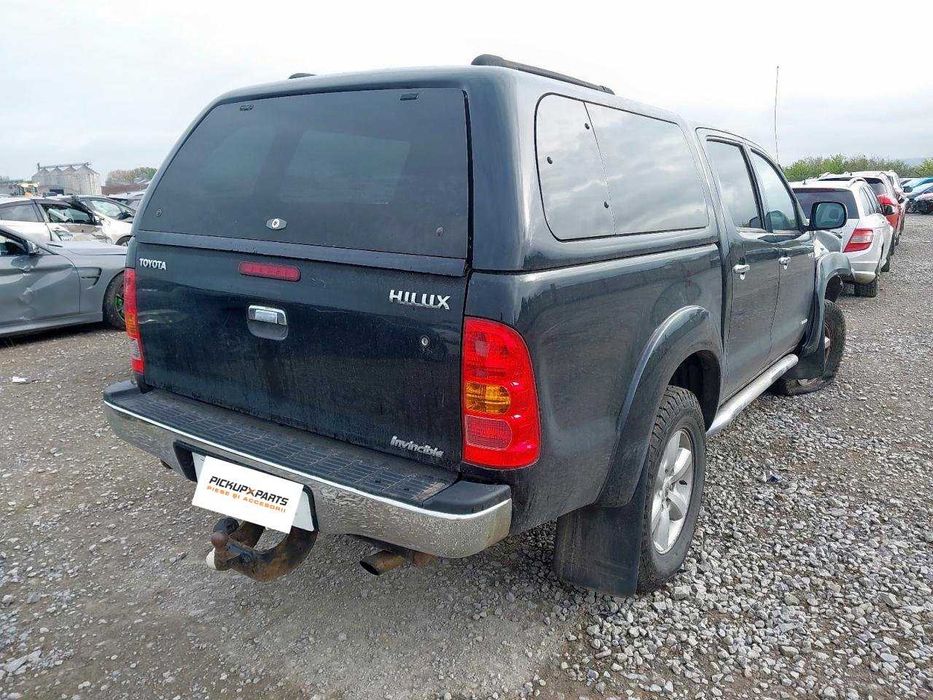 Dezmembrez Toyota hilux  3.0 Diesel 126KW/171CP 2005-2015
