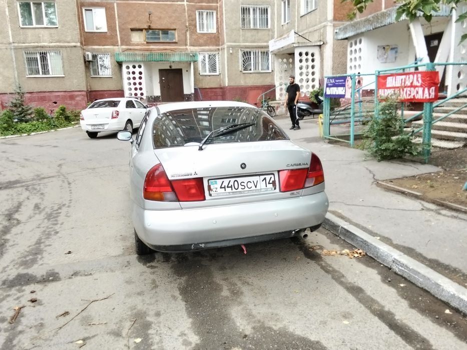 Продам Мицубиси каризма 98г.