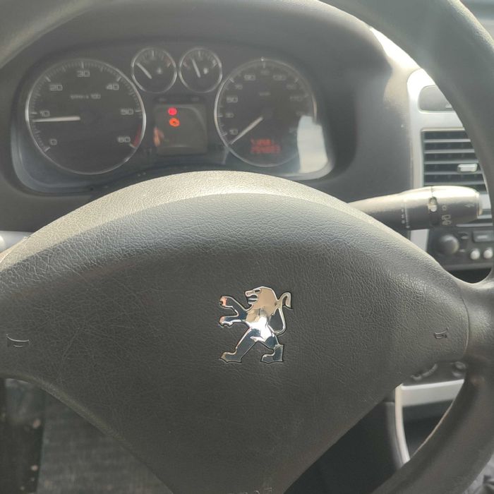 vand Peugeot 307 SW 1.6 AN 2008 DIESEL 4000 LEI