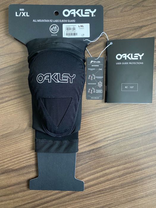Oakley elbow guards Протектор за лакти / налакътници