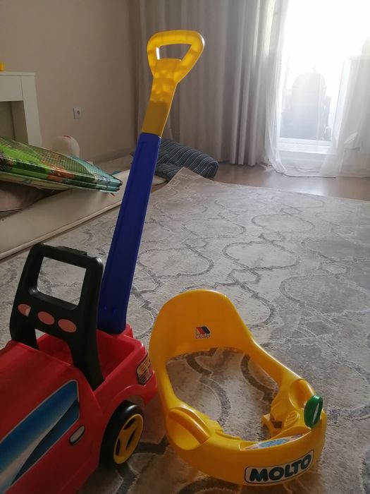 Продам детскую машину