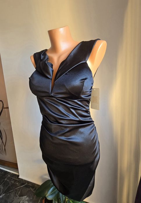 Rochita satin neagra