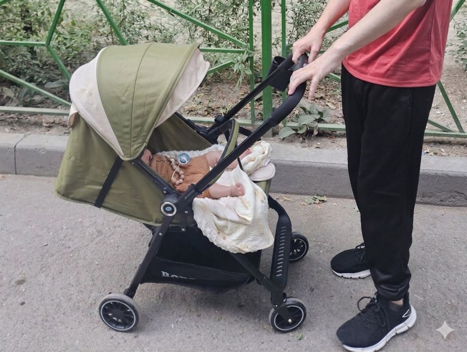 Детская коляска.