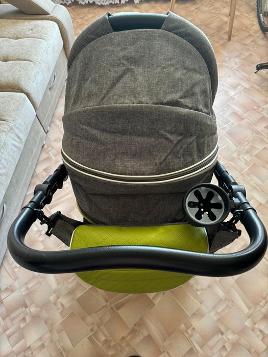 Продам коляску Adamex 3 в 1