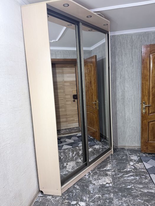 Шкаф угловой в прихожую
