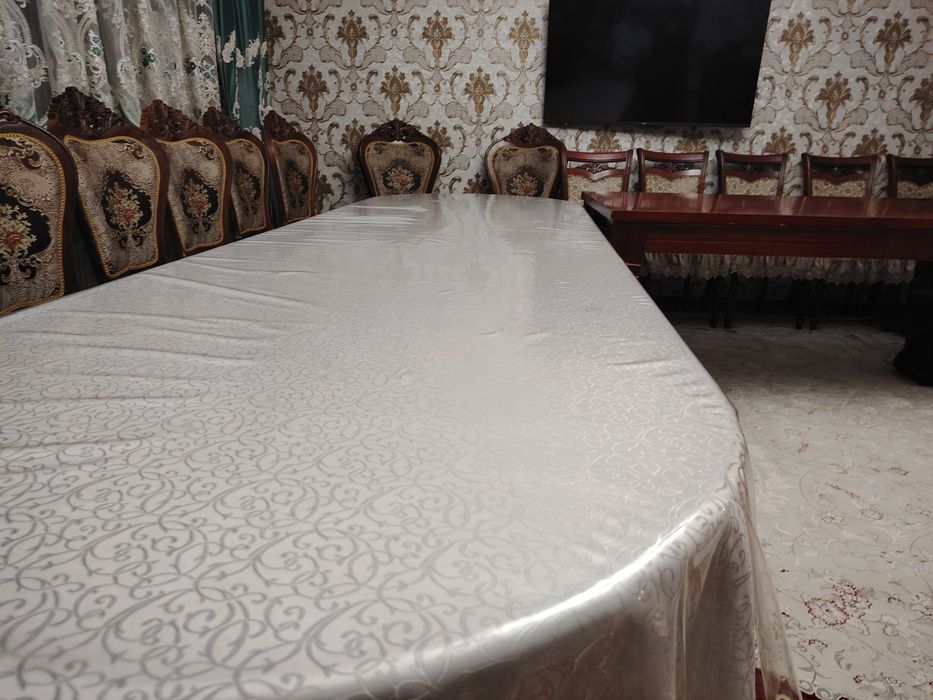 Продам стол,  стулья