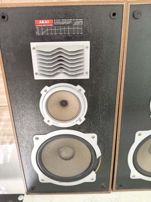 Akai SR H 40 boxe 3 cai,compresie, 2x50W, 8 ohmi, perfect funcționale