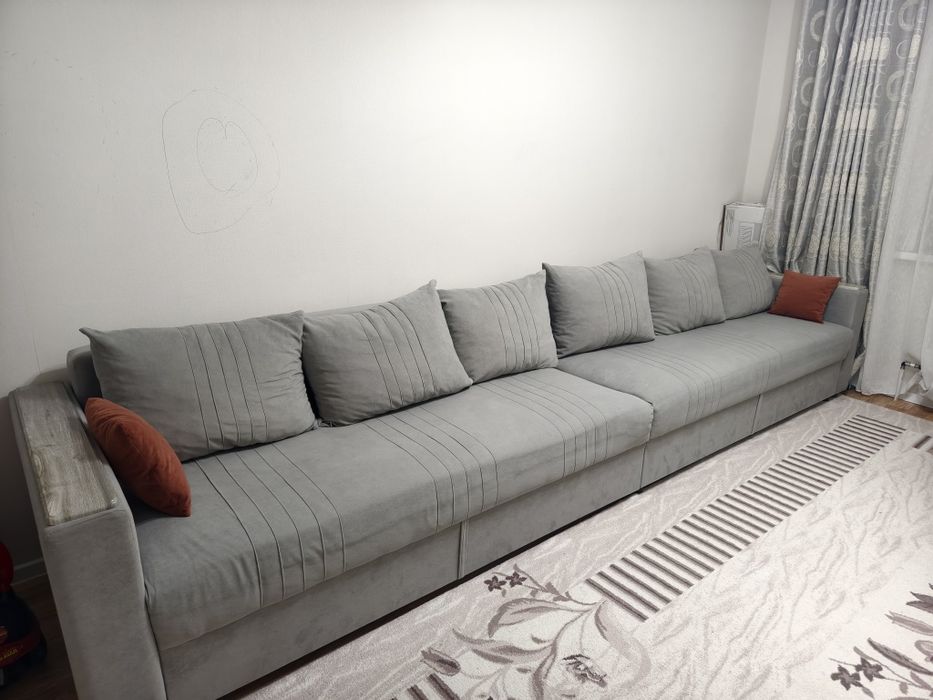 Диван 4 метровый