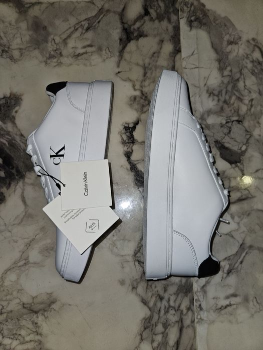 Продавам обувки!