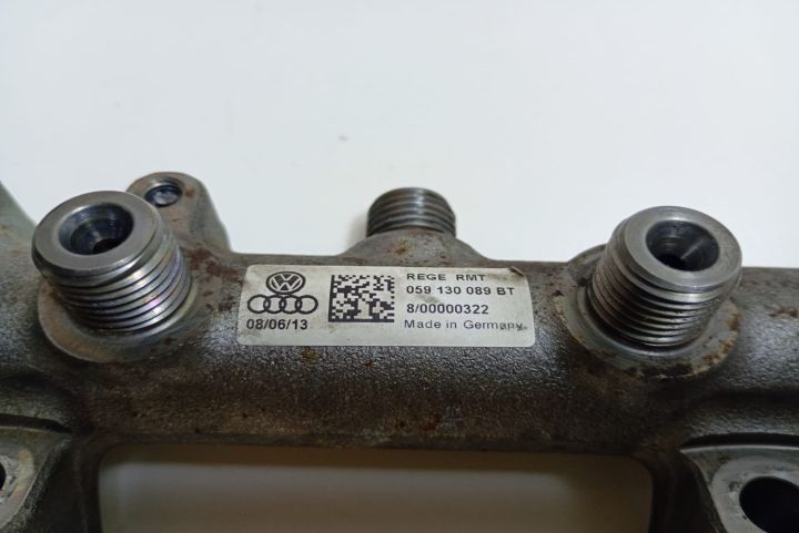 Rampa  injectoare dreapta 3.0 tdi 059130089BT Audi A4 allroad B8 (fac