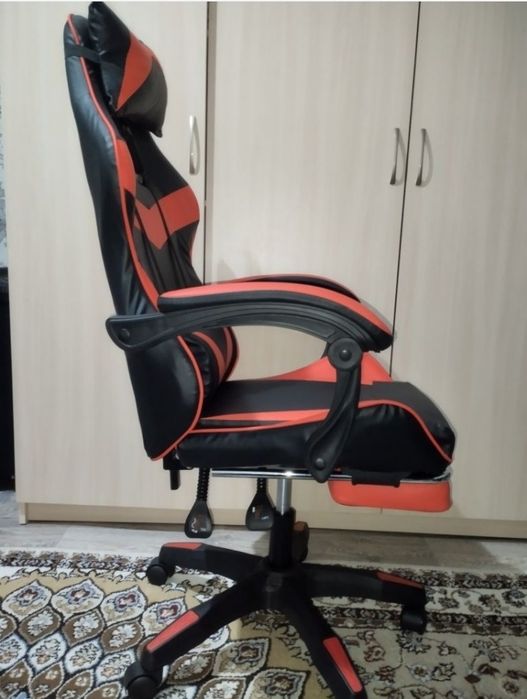 Продам игровое кресло