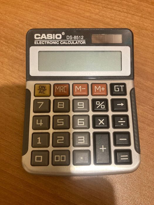 Калкулатори Casio и Sharp цена за двата