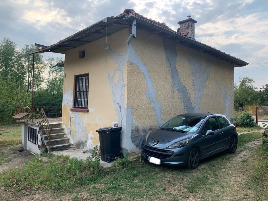 Продава се Къща в с. Равнище, Област София-област - 60 кв.м за 817 €/кв.м - Снимка #3