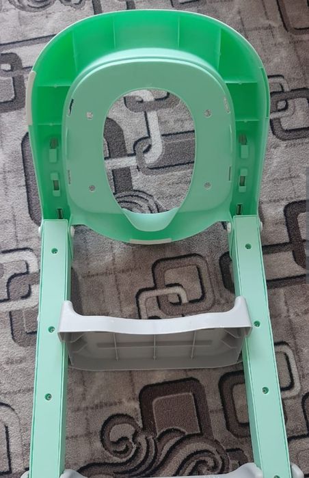 Детское сиденье на унитаз со ступеньками