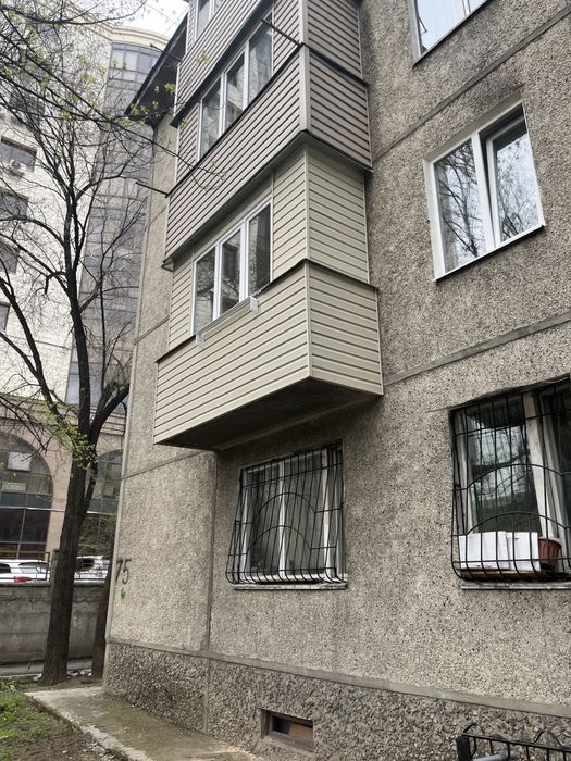 Застекление, обшивка балкона в городе Алматы. Утепление, окна. Шкафы