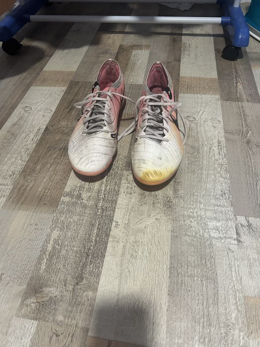 Ghete de fotbal nike