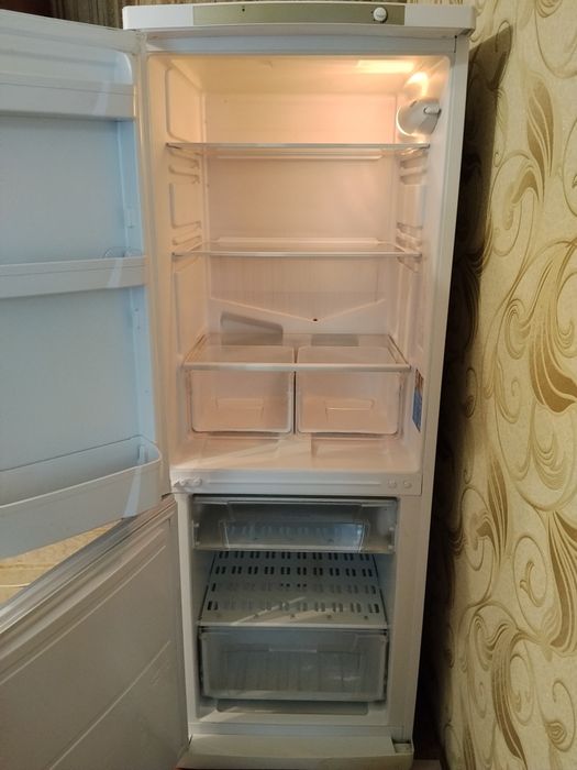 Продам холодильник