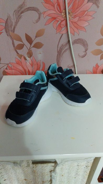 Adidasi baiat 26 1/2