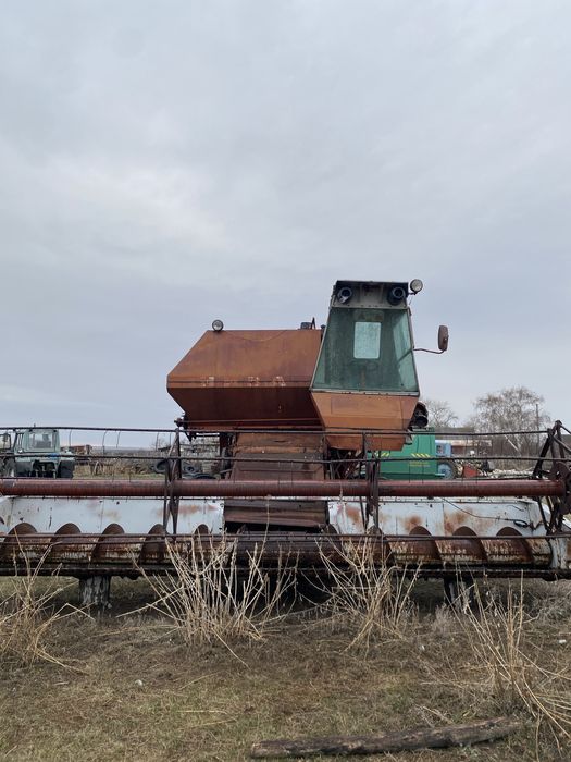 Продам комбайн в рабочем состоянии