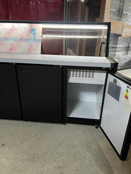 Vitrină frigorifică mezeluri 200 cm  2–8°C geam semirotund LED