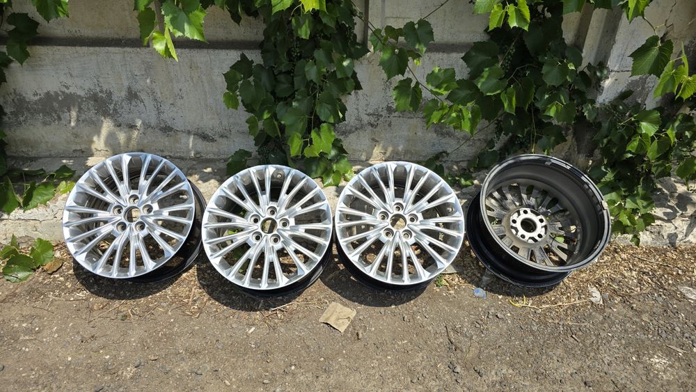 Продам диски на 17 от тайоты