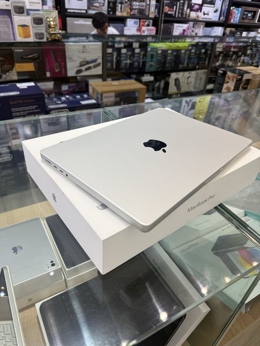 MacBook Pro M5 14” 16/512GB Silver