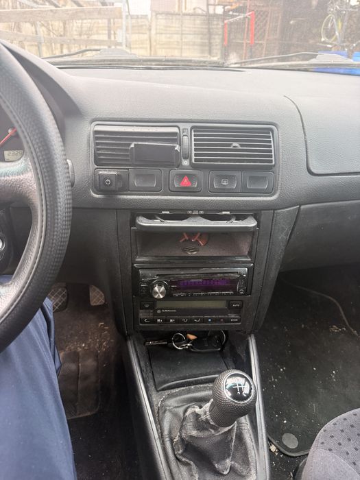 Volkswagen Golf mk 4 1.4 distributia rupta