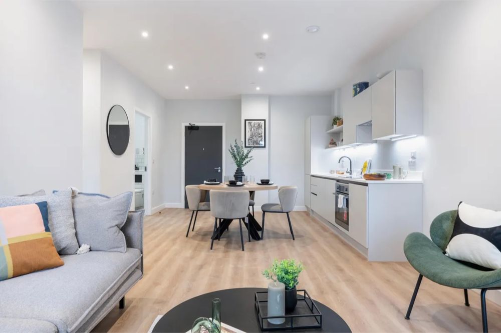 Срочно сдаётся в Мирабад авеню новая квартира!