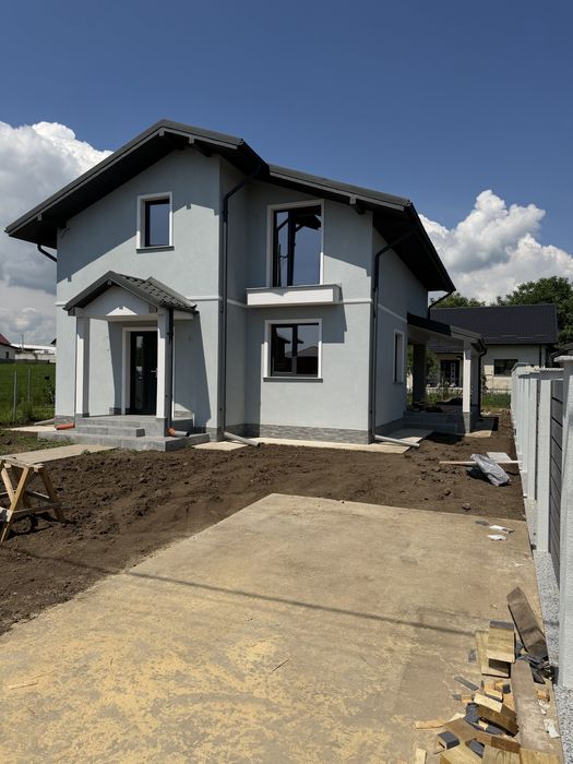 Casa recent finalizata catamaresti deal