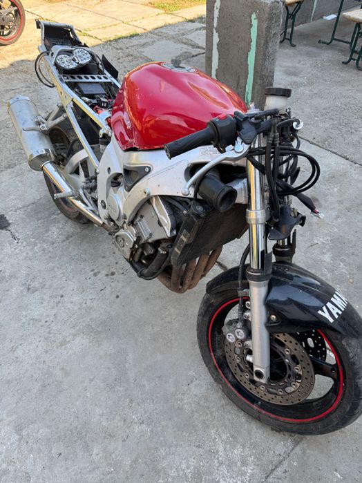 Dezmembrez yamaha r6 1998-2005
