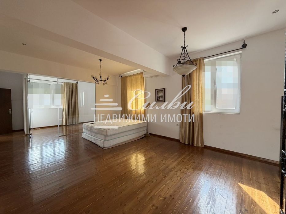 Тристаен ТУХЛЕН апартамент след ОСНОВЕН РЕМОНТ - кв. Добруджански!