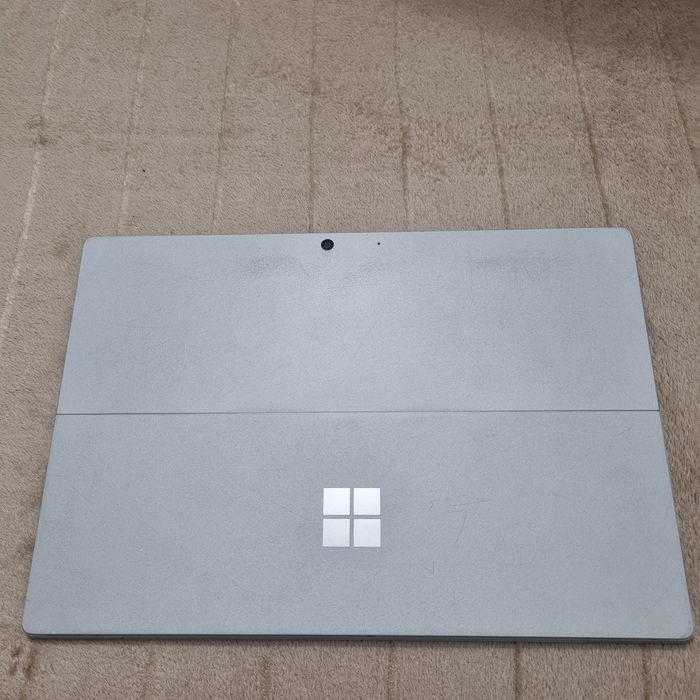 Microsoft Surface pro 7 pentru piese