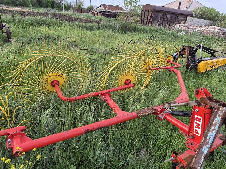 Продам прицепы .косилку и грабли