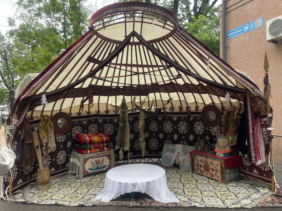 Беркут Наурыз  Юрта