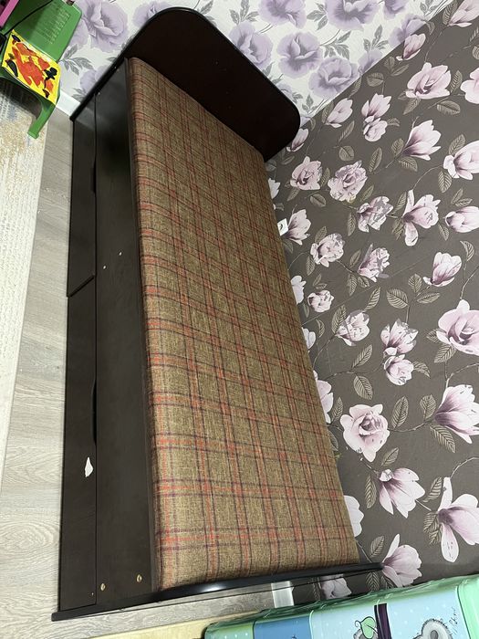 Продам кроваты 2 штуки