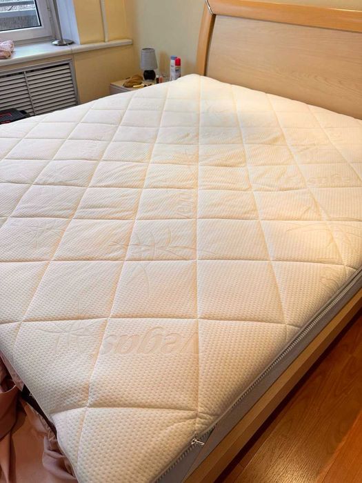 Наматрасник-топпер Латекс