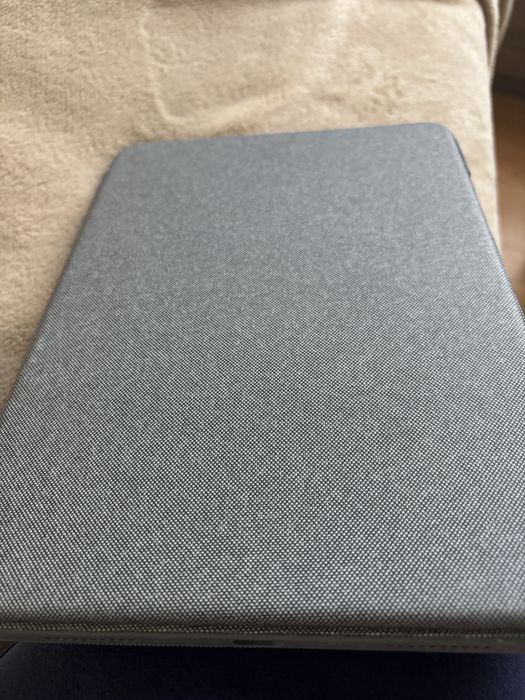 Калъф с клавиатура Logitech combo touch ipad air 4 &5 generation