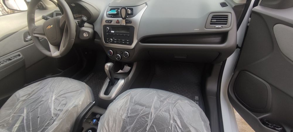 Продам Шевроле кобальт 2020 чистый краска родная