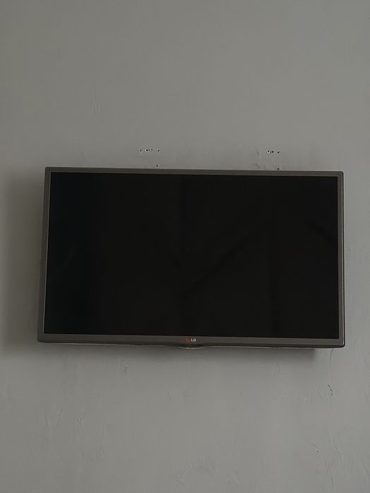 Прдам телевизор LG