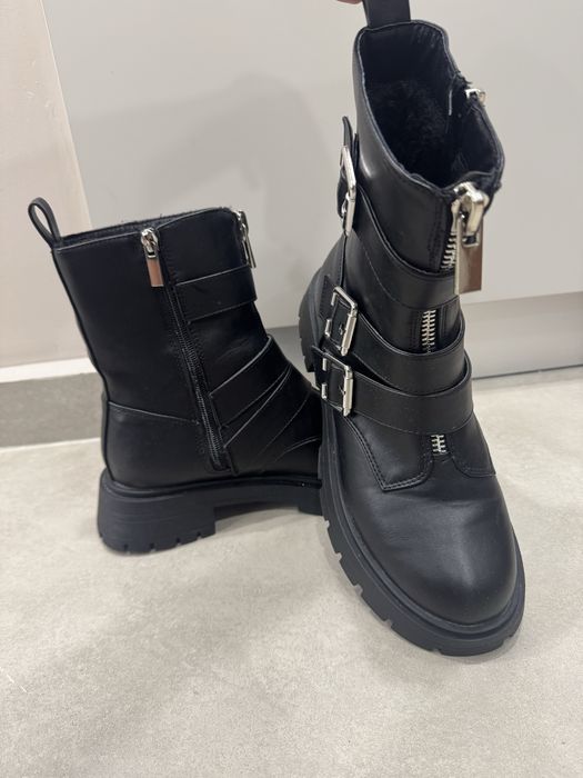 Черни боти Medicine