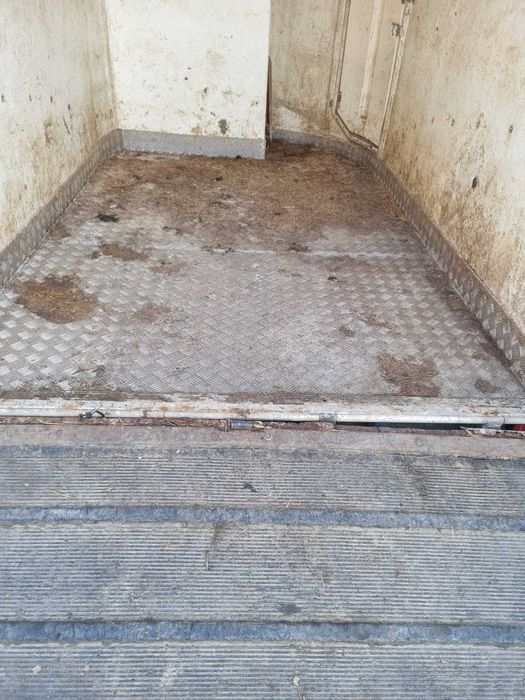 remorca pentru transport animale