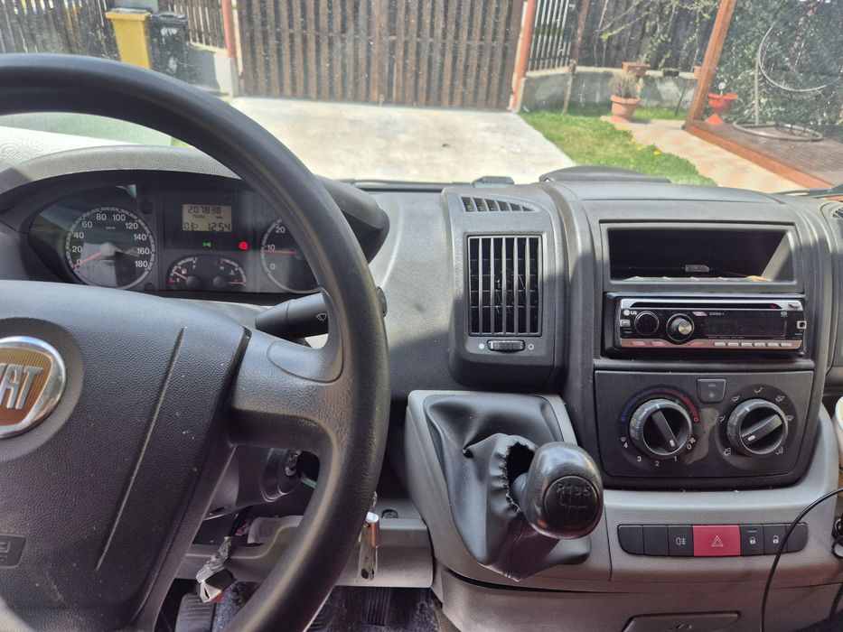 Vând Fiat Ducato