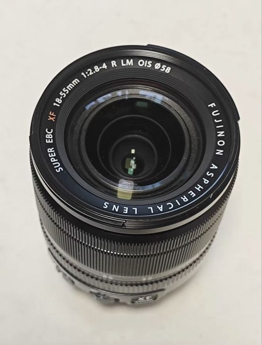 Fujifilm Fujinon XF 18-55mm. 2.8-4